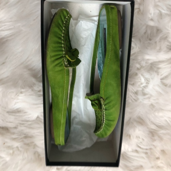 Marc Jacobs green suede punch moccasin - Picture 2 of 7
